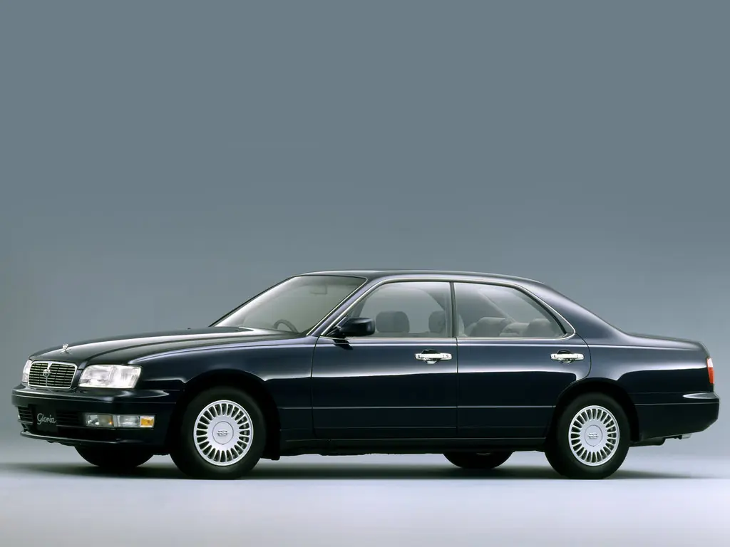 Nissan Gloria (HBY33, HY33, PY33, PY33E, Y33, UY33) 10 поколение, седан (06.1995 - 05.1997)